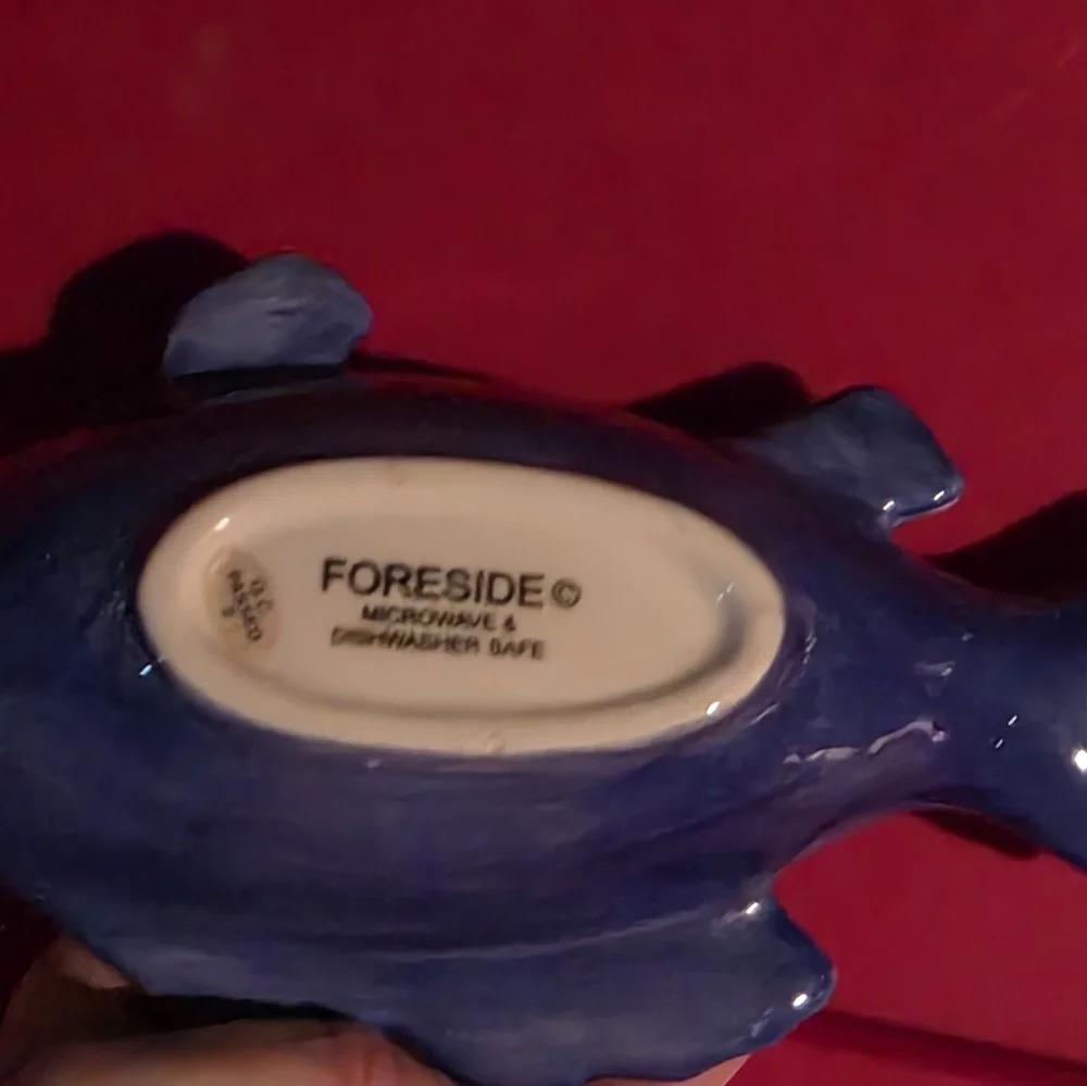 Blue and Orange Striped Ceramic Fish Accent - Decorative Aquarium-Inspired Dish